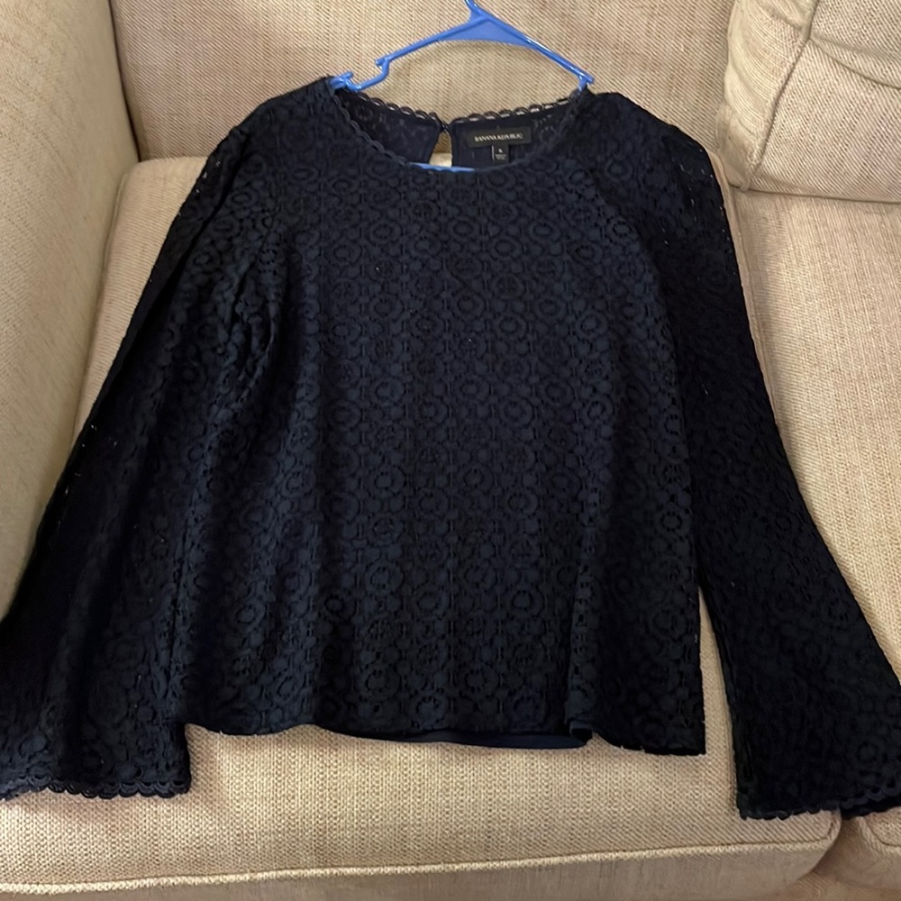 Banana Republic shirt. Size S
